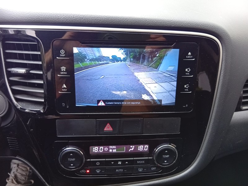 MITSUBISHI OUTLANDER 3.0 GT 2016/2016 ALTERNATIVA VEÍCULOS LAJEADO / Carros no Vale