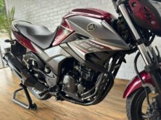 YAMAHA FAZER 250 /2017 RT 811 VEÍCULOS ARROIO DO MEIO / Carros no Vale