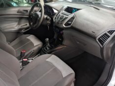 FORD ECOSPORT 1.6 SE 16V FLEX 4P MANUAL 2016/2017 RICARDO VEÍCULOS TEUTÔNIA / Carros no Vale