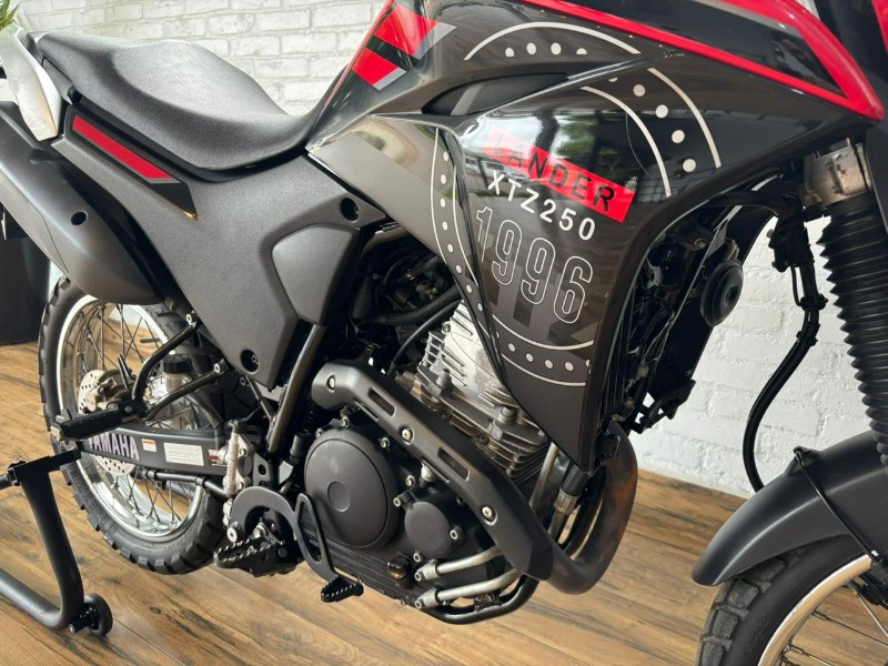 YAMAHA LANDER 250 ABS /2023 RT 811 VEÍCULOS ARROIO DO MEIO / Carros no Vale