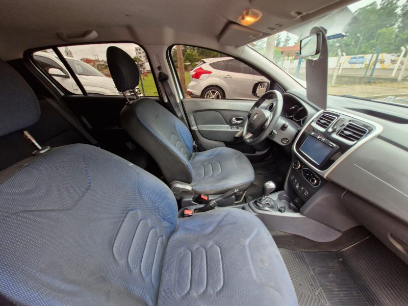 RENAULT SANDERO DYNAMIQUE 1.6 2014/2015 CRUZEIRO MULTIMARCAS CRUZEIRO DO SUL / Carros no Vale