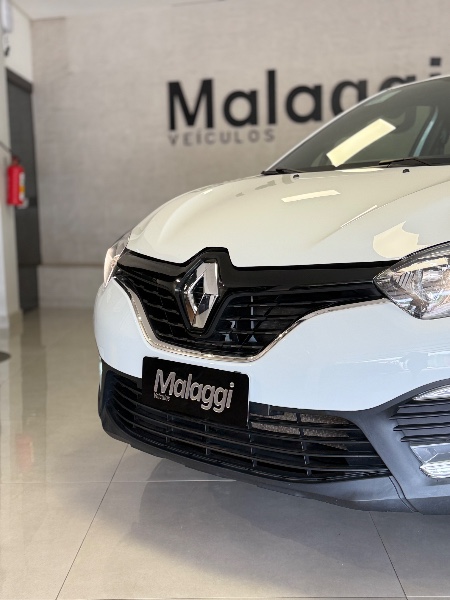 RENAULT CAPTUR CAPTUR 1.6 LIFE 16V FLEX 4P AUTOMÁTICO 2019/2020 MALAGGI VEÍCULOS ENCANTADO / Carros no Vale