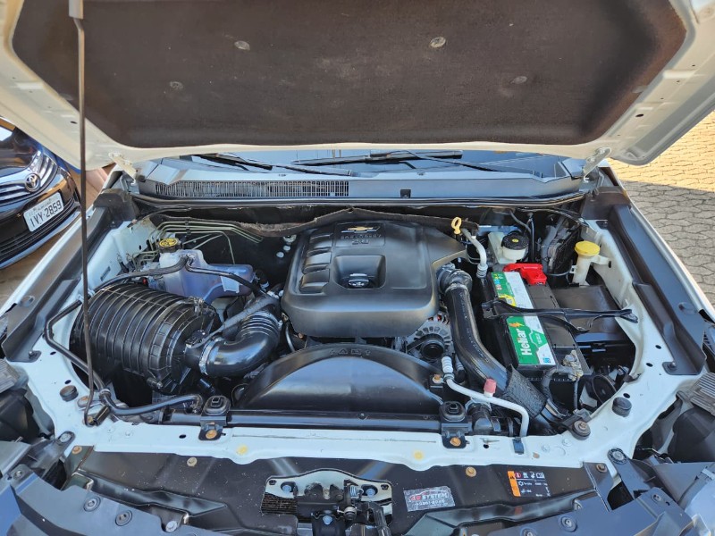 CHEVROLET S10 LTZ 2.8 CD 4X4 2018/2019 TS VEÍCULOS ANTA GORDA / Carros no Vale