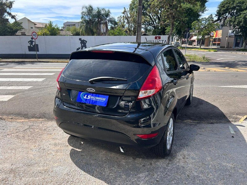 FORD FIESTA 1.6 16V FLEX AUT. 5P 2014/2014 LS MULTIMARCAS VENÂNCIO AIRES / Carros no Vale