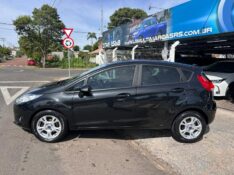 FORD FIESTA 1.6 16V FLEX AUT. 5P 2014/2014 LS MULTIMARCAS VENÂNCIO AIRES / Carros no Vale