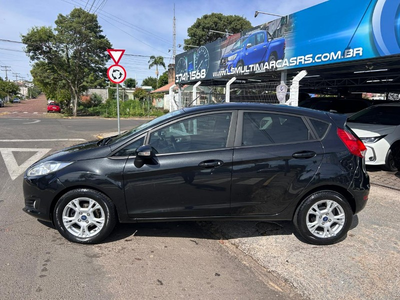 FORD FIESTA 1.6 16V FLEX AUT. 5P 2014/2014 LS MULTIMARCAS VENÂNCIO AIRES / Carros no Vale