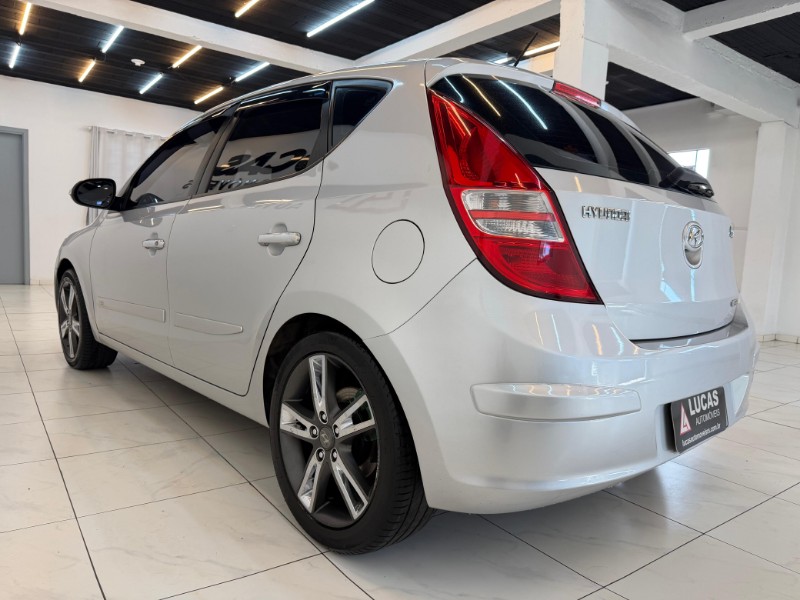 HYUNDAI I30 2.0 MPFI GLS 16V 2010/2010 LUCAS AUTOMÓVEIS BOM RETIRO DO SUL / Carros no Vale