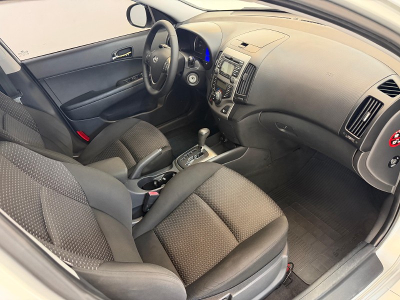 HYUNDAI I30 2.0 MPFI GLS 16V 2010/2010 LUCAS AUTOMÓVEIS BOM RETIRO DO SUL / Carros no Vale