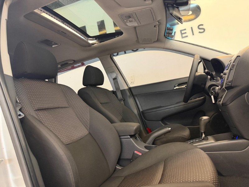 HYUNDAI I30 2.0 MPFI GLS 16V 2010/2010 LUCAS AUTOMÓVEIS BOM RETIRO DO SUL / Carros no Vale