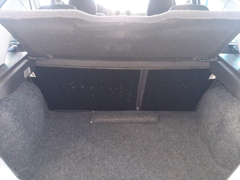 FORD FIESTA 1.6 2010/2011 RENAUTO VEÍCULOS LAJEADO / Carros no Vale