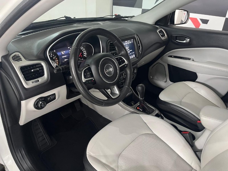 JEEP COMPASS 2.0 16V FLEX LONGITUDE AUTOMÁTICO 2019/2019 TIAGO AUTOMÓVEIS VENÂNCIO AIRES / Carros no Vale