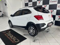 CHEVROLET ONIX HATCH ACTIV 1.4 8V FLEX 5P AUT. 2018/2018 TIAGO AUTOMÓVEIS VENÂNCIO AIRES / Carros no Vale