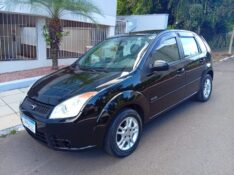 FORD FIESTA 1.0 8V /CLASS 8V 2009/2009 ALTERNATIVA VEÍCULOS LAJEADO / Carros no Vale