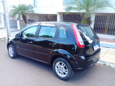 FORD FIESTA 1.0 8V /CLASS 8V 2009/2009 ALTERNATIVA VEÍCULOS LAJEADO / Carros no Vale