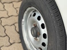 FORD COURIER 1.6 L 8V /2010 NEURI VEÍCULOS LAJEADO / Carros no Vale