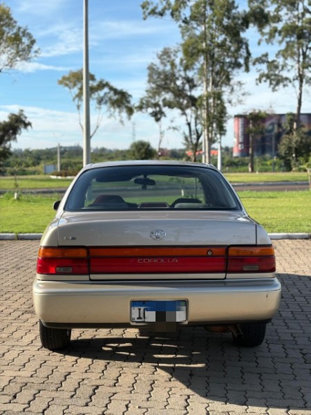 TOYOTA COROLLA 1.8 LE 16V 1995/1995 NEURI VEÍCULOS LAJEADO / Carros no Vale