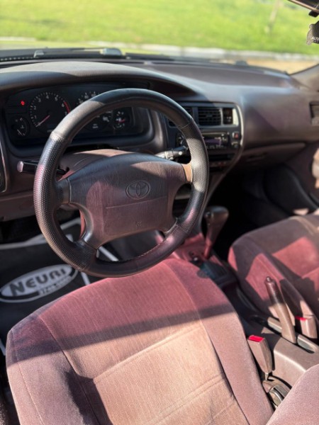 TOYOTA COROLLA 1.8 LE 16V 1995/1995 NEURI VEÍCULOS LAJEADO / Carros no Vale