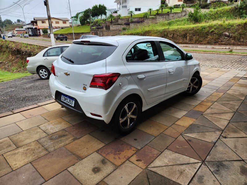 CHEVROLET ONIX LTZ 1.4 MPFI 8V 4P AUT. 2019/2019 TS VEÍCULOS ANTA GORDA / Carros no Vale