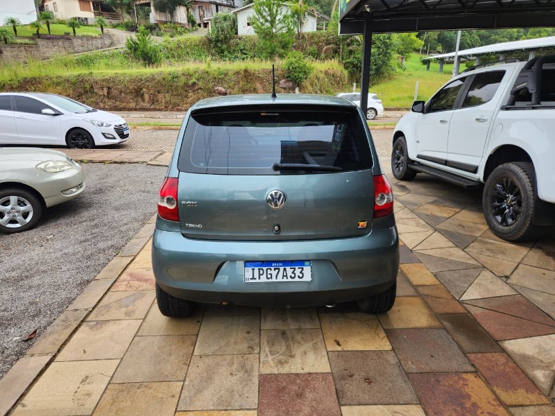 VOLKSWAGEN FOX 1.0 2008/2009 TS VEÍCULOS ANTA GORDA / Carros no Vale