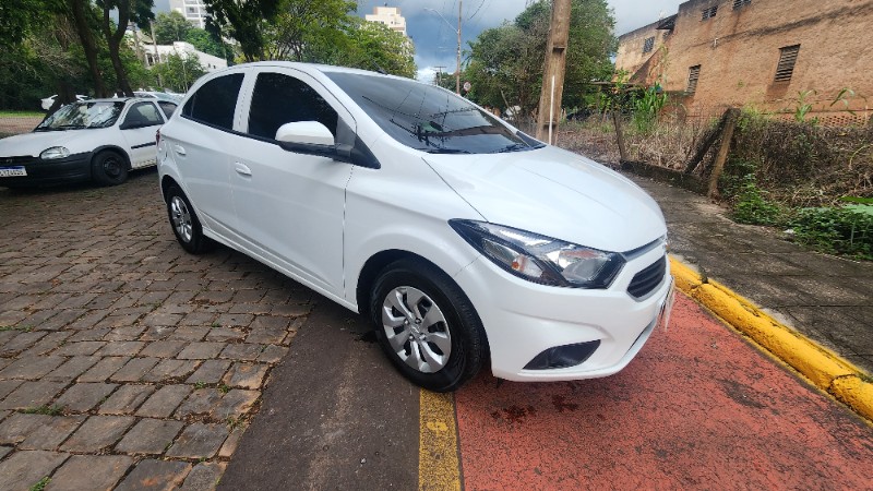 CHEVROLET ONIX 1.0 LT MT 2017/2018 FERNANDO AUTOMÓVEIS | REVENDA DE CARROS ARROIO DO MEIO ARROIO DO MEIO / Carros no Vale