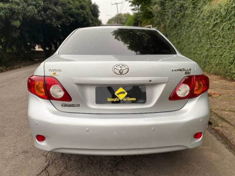 TOYOTA COROLLA XEI 1.8 2009/2009 ESTAÇÃO DO CARRO ESTRELA / Carros no Vale