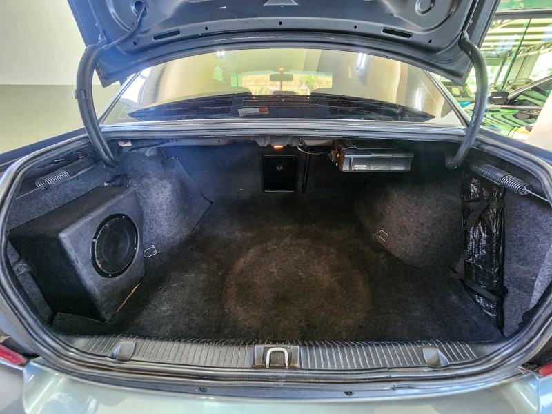 CHEVROLET VECTRA CD 2.2 2000/2000 TS VEÍCULOS ANTA GORDA / Carros no Vale