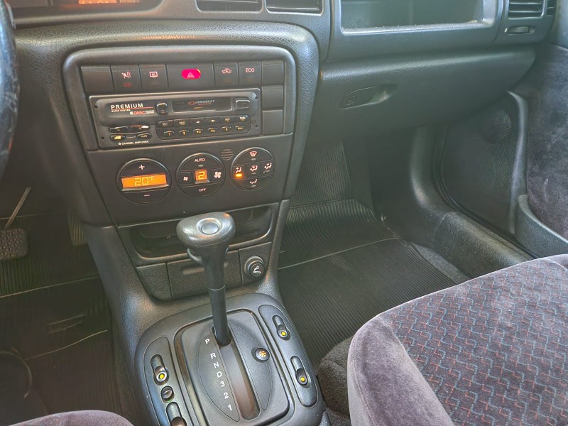 CHEVROLET VECTRA CD 2.2 2000/2000 TS VEÍCULOS ANTA GORDA / Carros no Vale