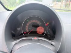 FIAT UNO VIVACE 1.0 EVO FIRE FLEX 8V 3P 2012/2012 ELY AUTOMÓVEIS LAJEADO / Carros no Vale