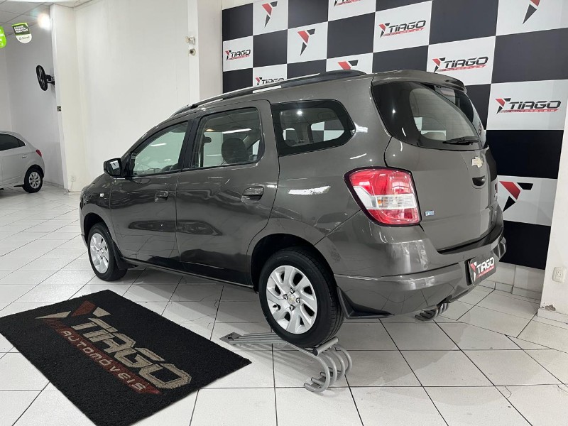 CHEVROLET SPIN 1.8 LTZ 8V 2013/2013 TIAGO AUTOMÓVEIS VENÂNCIO AIRES / Carros no Vale