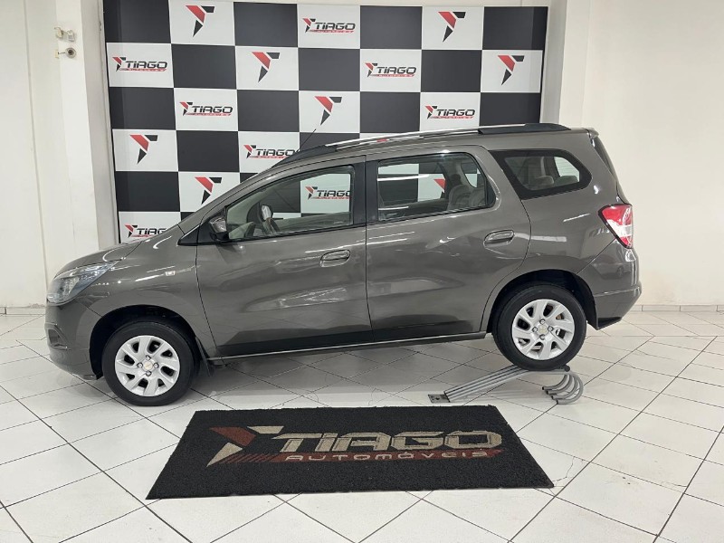 CHEVROLET SPIN 1.8 LTZ 8V 2013/2013 TIAGO AUTOMÓVEIS VENÂNCIO AIRES / Carros no Vale