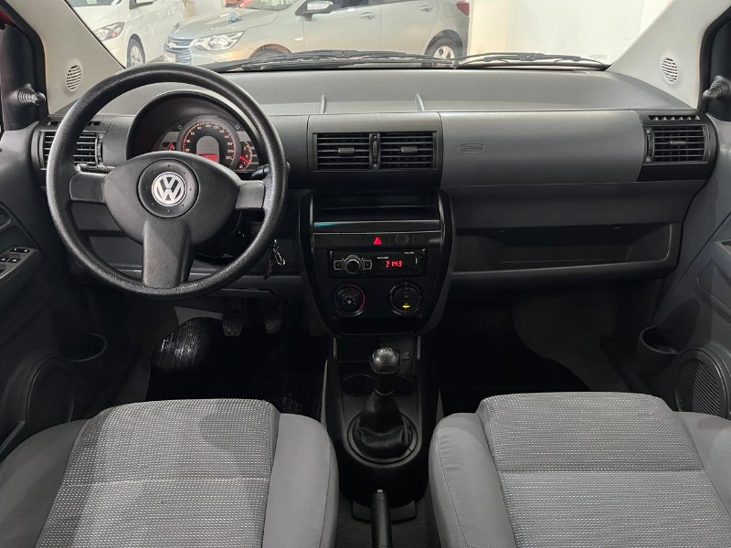 VOLKSWAGEN FOX 1.6 8V 2007/2007 TIAGO AUTOMÓVEIS VENÂNCIO AIRES / Carros no Vale