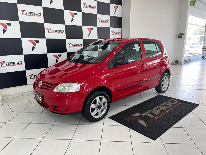 VOLKSWAGEN FOX 1.6 8V 2007/2007 TIAGO AUTOMÓVEIS VENÂNCIO AIRES / Carros no Vale
