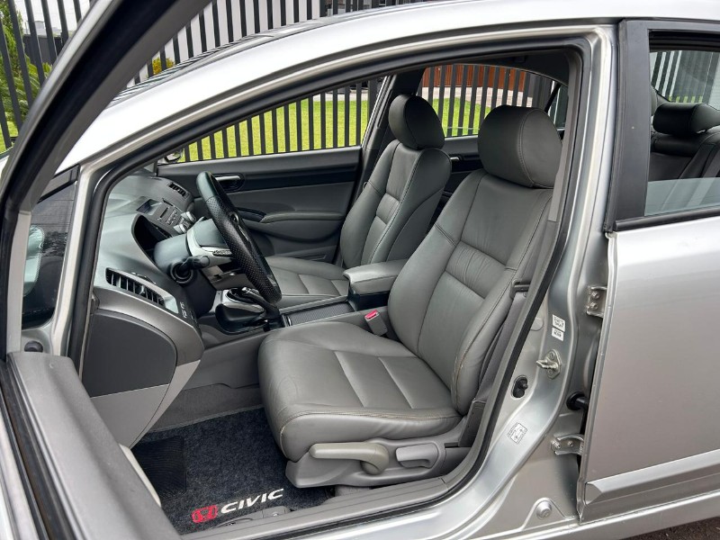 HONDA CIVIC SED LXL/LXL SE 1.8 16V MEC. 2010/2010 LS MULTIMARCAS VENÂNCIO AIRES / Carros no Vale HONDA CIVIC SED LXL/LXL SE 1.8 16V MEC. 2010/2010 LS MULTIMARCAS VENÂNCIO AIRES / Carros no Vale