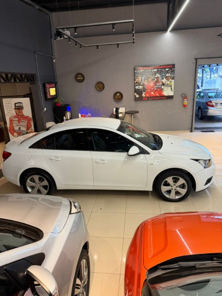 CHEVROLET CRUZE LT 1.8 16V FLEXPOWER 4P AUT. 2014/2014 JM AUTOMÓVEIS VENÂNCIO AIRES / Carros no Vale