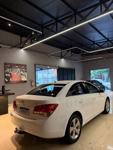 CHEVROLET CRUZE LT 1.8 16V FLEXPOWER 4P AUT. 2014/2014 JM AUTOMÓVEIS VENÂNCIO AIRES / Carros no Vale