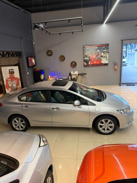 HONDA CIVIC 1.8 EXS 16V 2012/2012 JM AUTOMÓVEIS VENÂNCIO AIRES / Carros no Vale