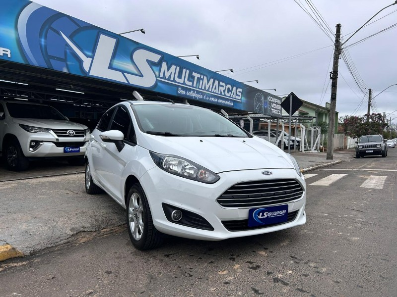 FORD FIESTA SEL 1.6 16V FLEX AUT 5P 2017/2017 LS MULTIMARCAS VENÂNCIO AIRES / Carros no Vale