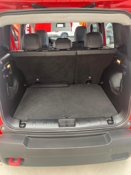 JEEP RENEGADE 2.0 16V TURBO DIESEL TRAILHAWK 4P 4X4 AUTOMÁTICO 2015/2016 LAVENDA VEÍCULOS ARROIO DO MEIO / Carros no Vale