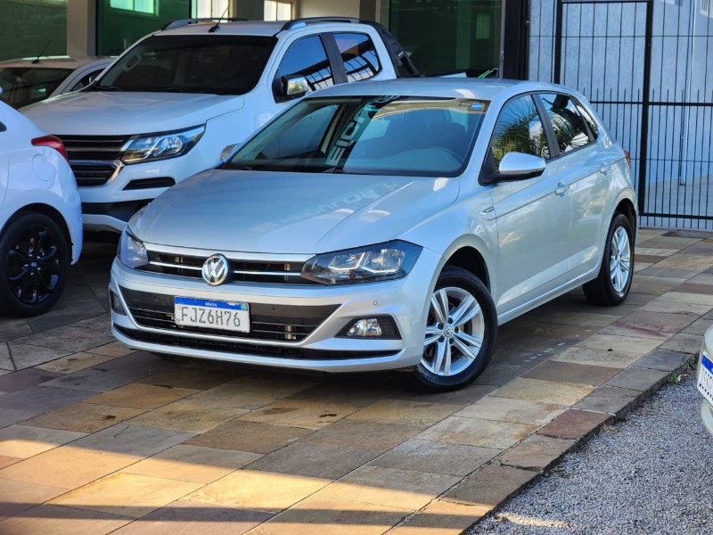 VOLKSWAGEN POLO COMFORTLINE 1.0 200 TSI 2018/2019 TS VEÍCULOS ANTA GORDA / Carros no Vale