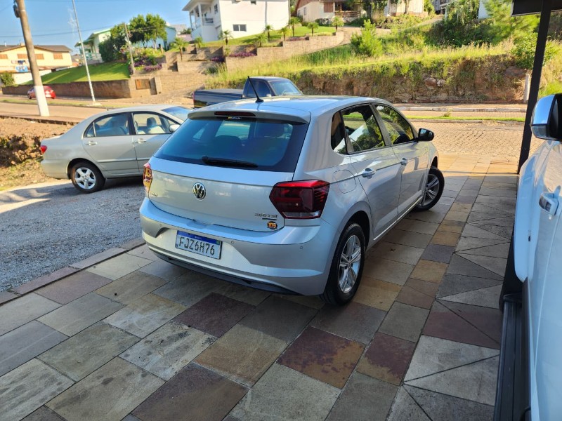 VOLKSWAGEN POLO COMFORTLINE 1.0 200 TSI 2018/2019 TS VEÍCULOS ANTA GORDA / Carros no Vale