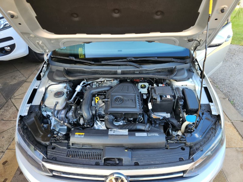 VOLKSWAGEN POLO COMFORTLINE 1.0 200 TSI 2018/2019 TS VEÍCULOS ANTA GORDA / Carros no Vale