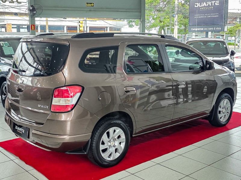CHEVROLET SPIN 1.8 LTZ 8V FLEX 4P MANUAL 2016/2016 DUARTE VEÍCULOS PORTO ALEGRE / Carros no Vale