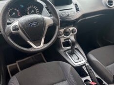 FORD FIESTA 1.6 SE HATCH 16V FLEX 4P AUTOMÁTICO /2018 NEURI VEÍCULOS LAJEADO / Carros no Vale