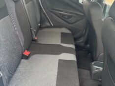 FORD FIESTA 1.6 SE HATCH 16V FLEX 4P AUTOMÁTICO /2018 NEURI VEÍCULOS LAJEADO / Carros no Vale