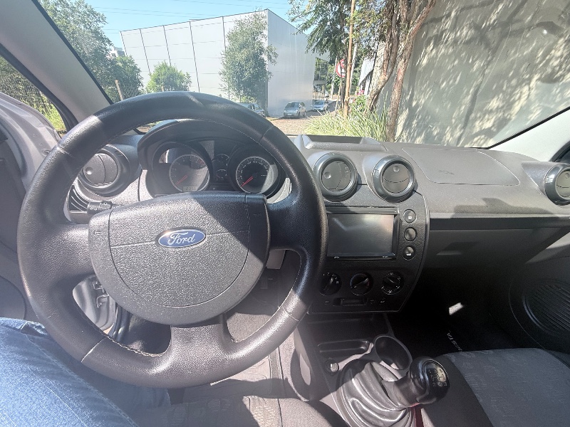 FORD FIESTA SE 1.0 8V FLEX 5P 2014/2014 ELY AUTOMÓVEIS LAJEADO / Carros no Vale