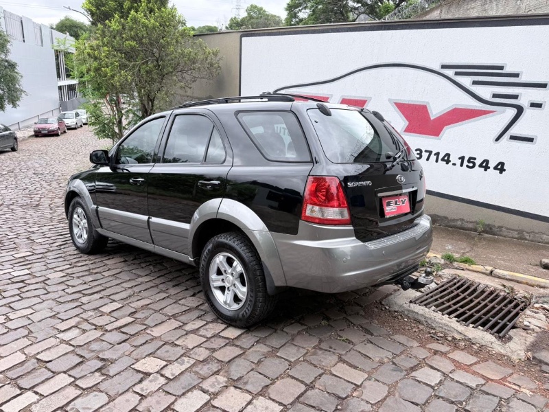 KIA SORENTO 2.5 EX 4X4 16V TURBO INTERCOOLER 2006/2006 ELY AUTOMÓVEIS LAJEADO / Carros no Vale