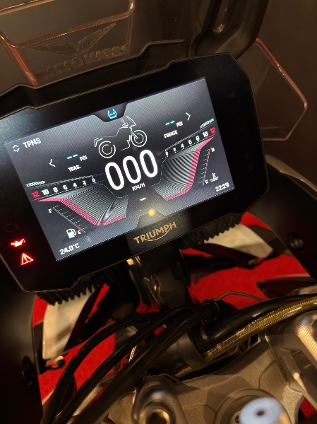 TRIUMPH TIGER 900 RALLY PRO /2020 EXCLUSIVO VEÍCULOS SANTA CRUZ DO SUL / Carros no Vale