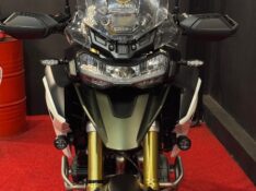 TRIUMPH TIGER 1200 /2024 EXCLUSIVO VEÍCULOS SANTA CRUZ DO SUL / Carros no Vale