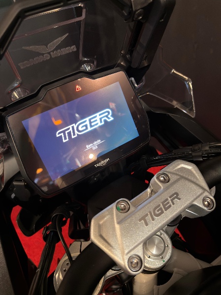 TRIUMPH TIGER 1200 /2024 EXCLUSIVO VEÍCULOS SANTA CRUZ DO SUL / Carros no Vale TRIUMPH TIGER 1200 /2024 EXCLUSIVO VEÍCULOS SANTA CRUZ DO SUL / Carros no Vale