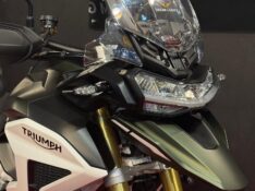 TRIUMPH TIGER 1200 /2024 EXCLUSIVO VEÍCULOS SANTA CRUZ DO SUL / Carros no Vale